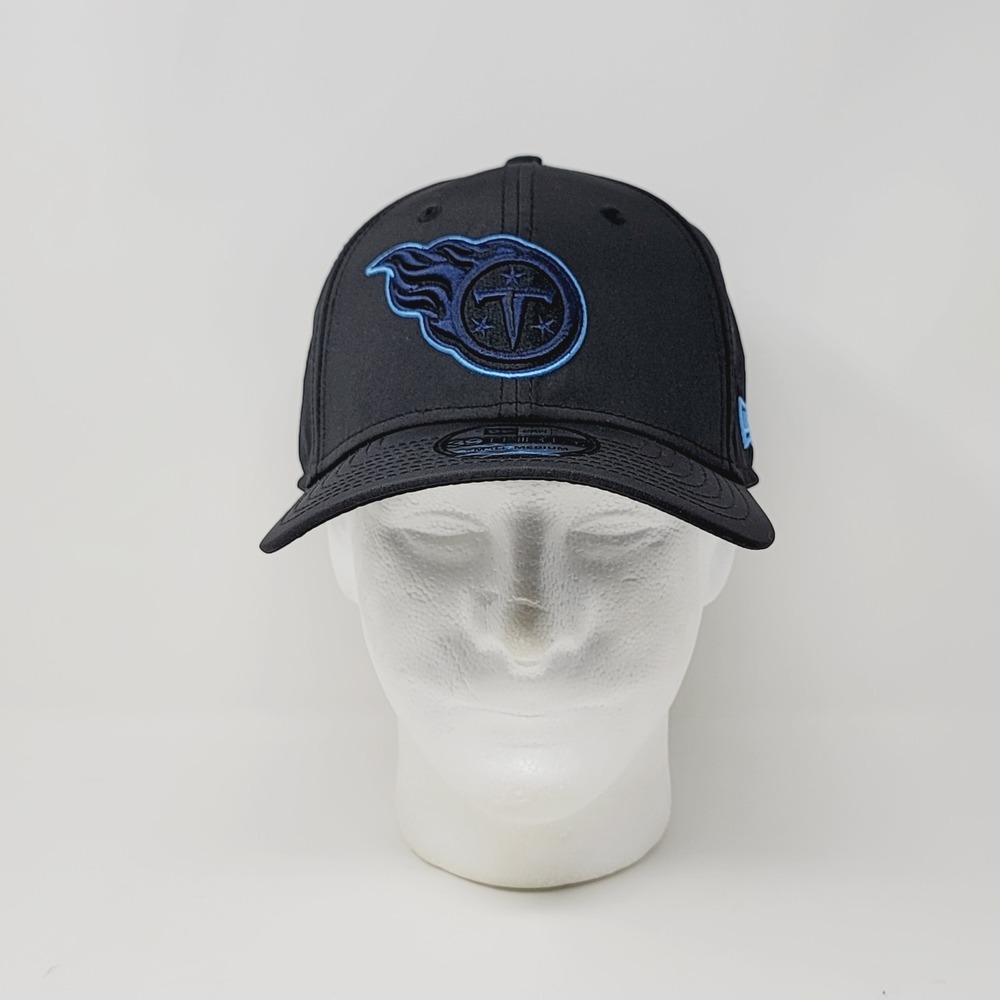 New Era 39THIRTY Tennessee Titans Hat Size Small-Medium Black Perforated Cap NFL